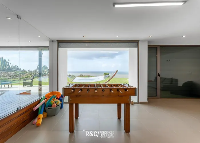 Villa Casa Areias - Surf, Golf And A Wonderful Sea View *
